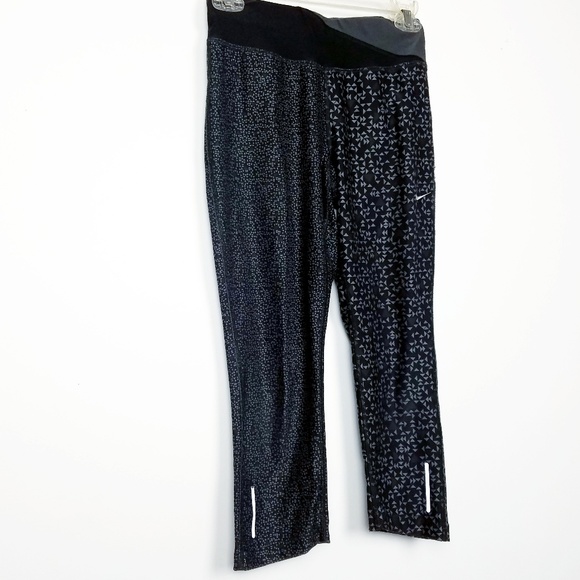 NIKE Dri-Fit black crop leggings size  XS - Picture 2 of 5